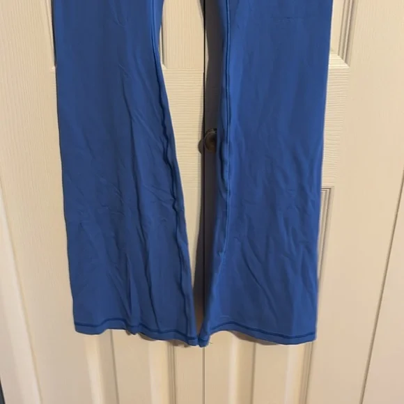 Aerie offline Real Me High waisted crossover leggings in royal blue size XS - Picture 4 of 8